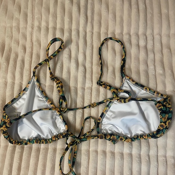 NWOT Heavy Manners Tie Front Top and High Waist Bikini - Picture 14 of 16